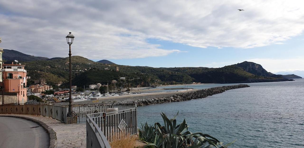 Casa Vacanze Luisa Marina di Camerota Exterior foto